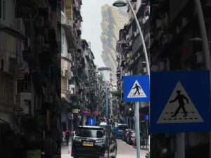 【マカオやばい】SF映画⁉︎サイバーパンクな異次元の街並み the Cyberpunk city view Macau #shorts